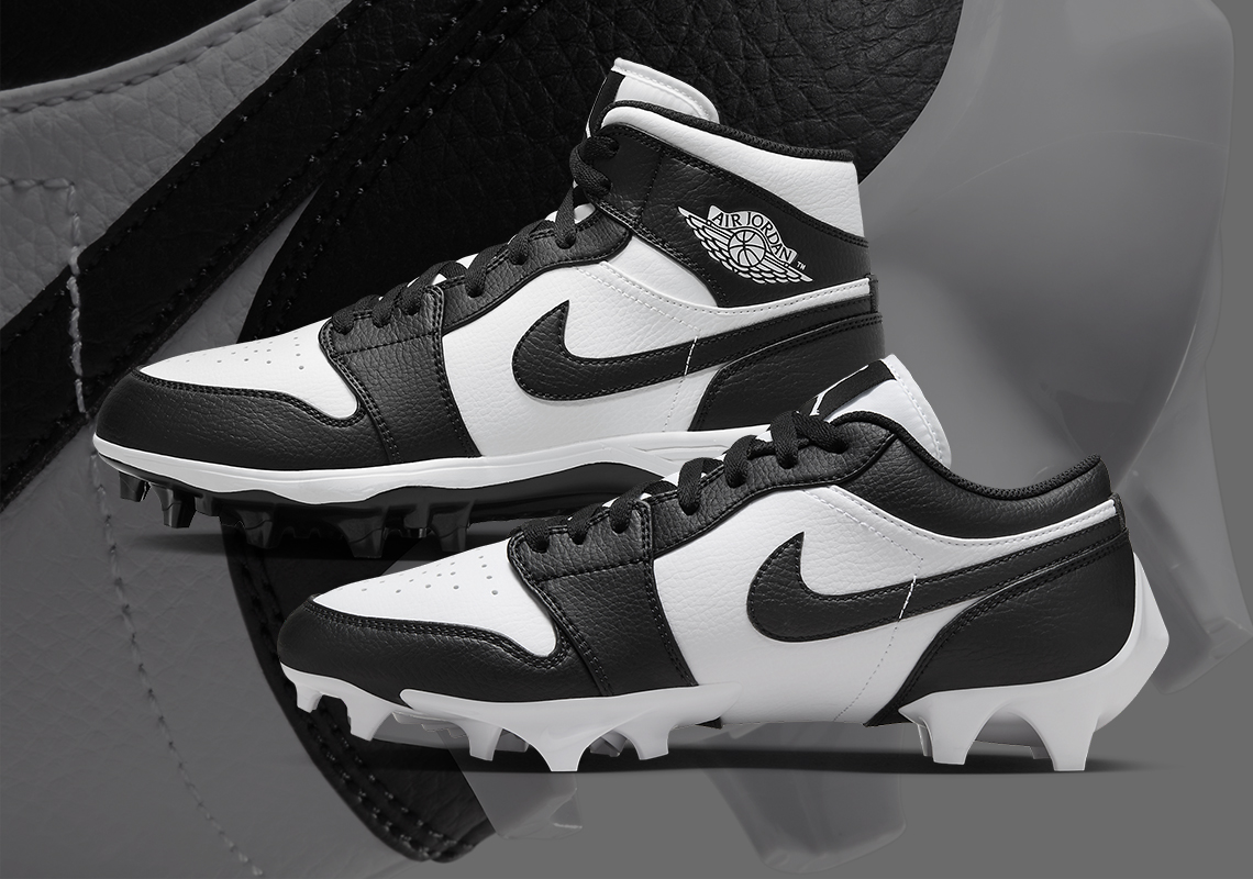 Air Jordan 1 TD 'Panda' Cleats: Sự kết hợp ấn tượng giữa thiết kế sneaker và giày bóng đá - 1