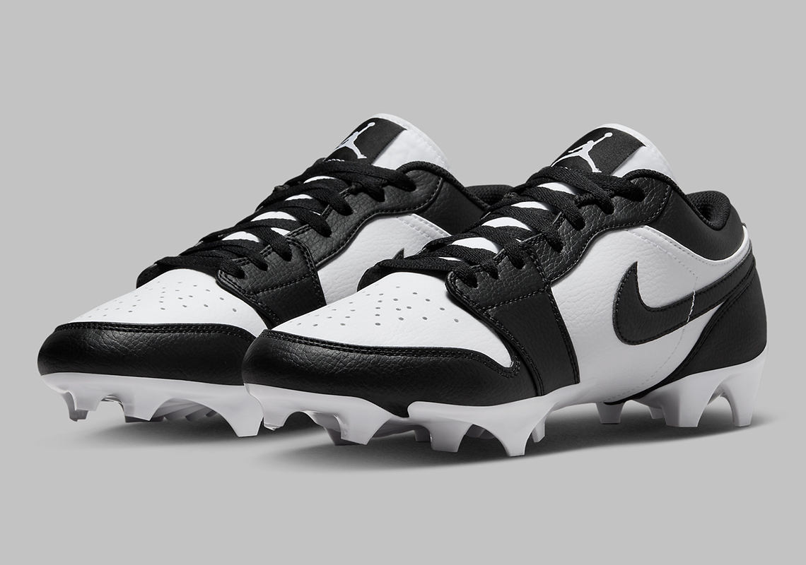 Air Jordan 1 TD 'Panda' Cleats: Sự kết hợp ấn tượng giữa thiết kế sneaker và giày bóng đá - 3