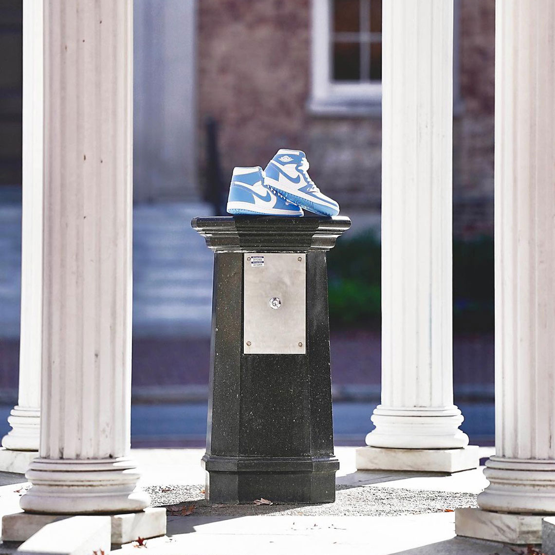 Air Jordan 1 UNC PE Đặc Biệt - 4