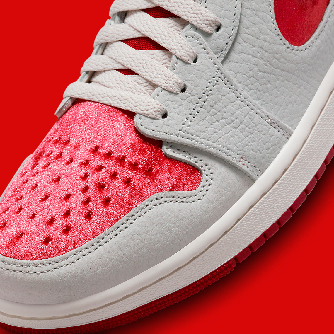 Air Jordan 1 Zoom CMFT 2 Valentine sẽ phát hành vào ngày 9/2/2023 - 8