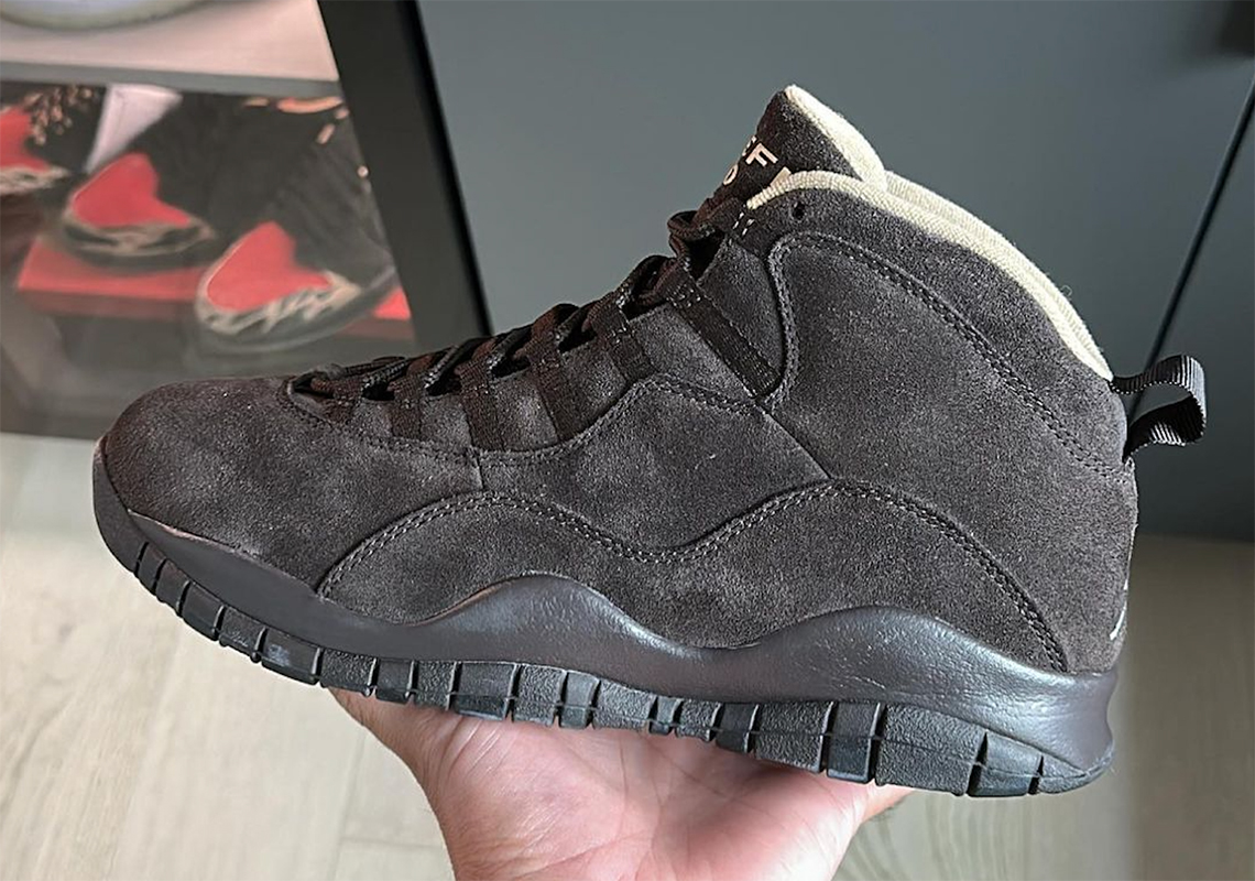 Air Jordan 10 Chocolate từ SoleFly: Màu sắc mới cho dòng giày hợp tác đặc biệt! - 1