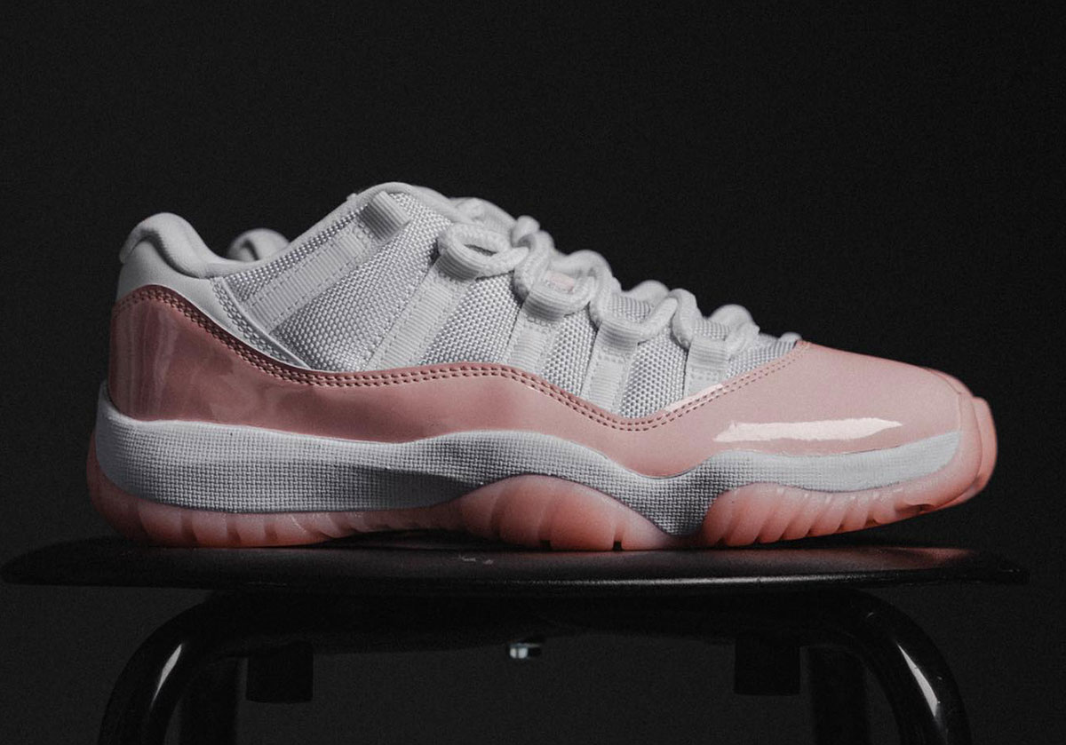 Air Jordan 11 Low 'Legend Pink': Xu hướng mới cho mùa hè 2024! - 1