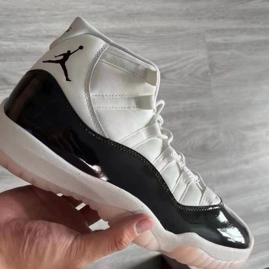 Air Jordan 11 Neapolitan dành cho nữ sẽ ra mắt vào mùa lễ hội năm 2023 - 21