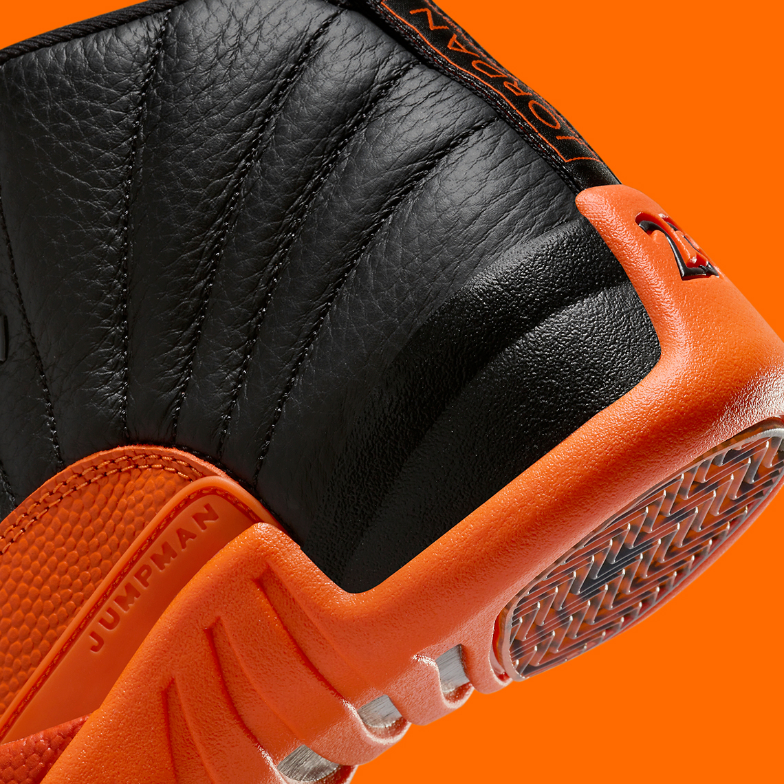 Air Jordan 12 'Black/Brilliant Orange': Sự phối màu táo bạo và lôi cuốn! - 8
