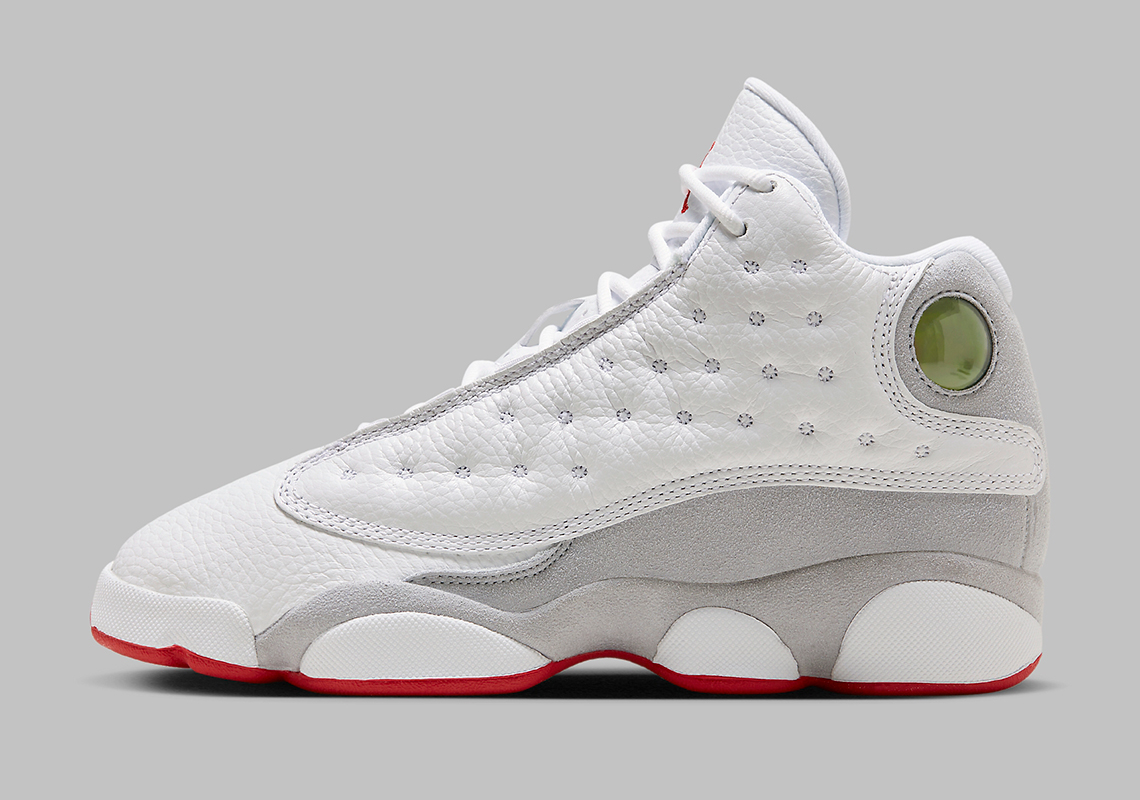 Air Jordan 13 Wolf Grey - Phiên bản mới với sự trở lại đáng mong đợi vào tháng 8 năm 2023. - 14