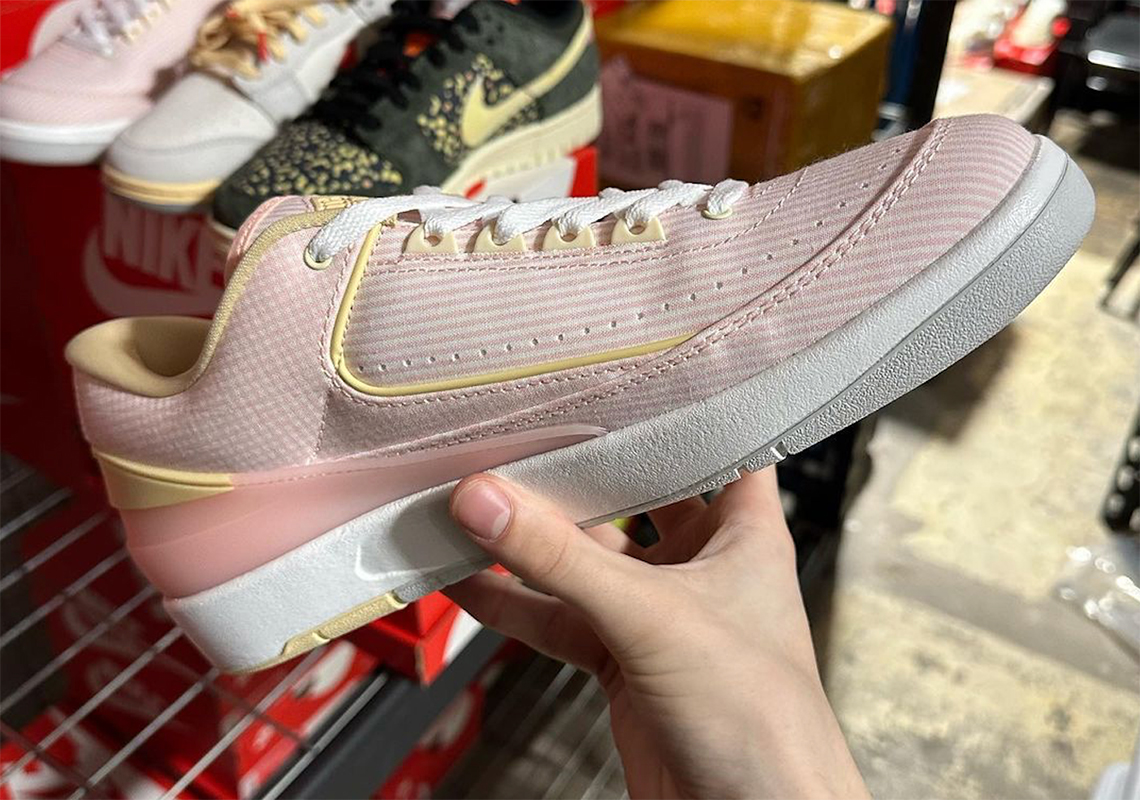 Air Jordan 2 Low Craft Atmosphere có họa tiết kẻ sọc - 3
