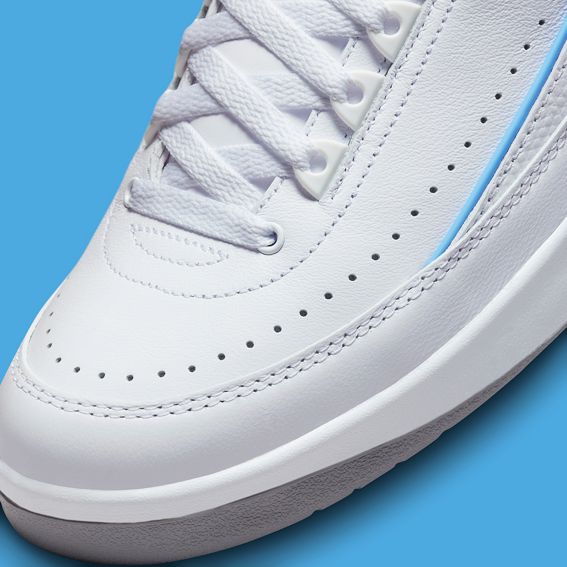 Air Jordan 2 Low 'UNC': Màu Xanh Nhớ Đến Đội Bóng UNC - 7