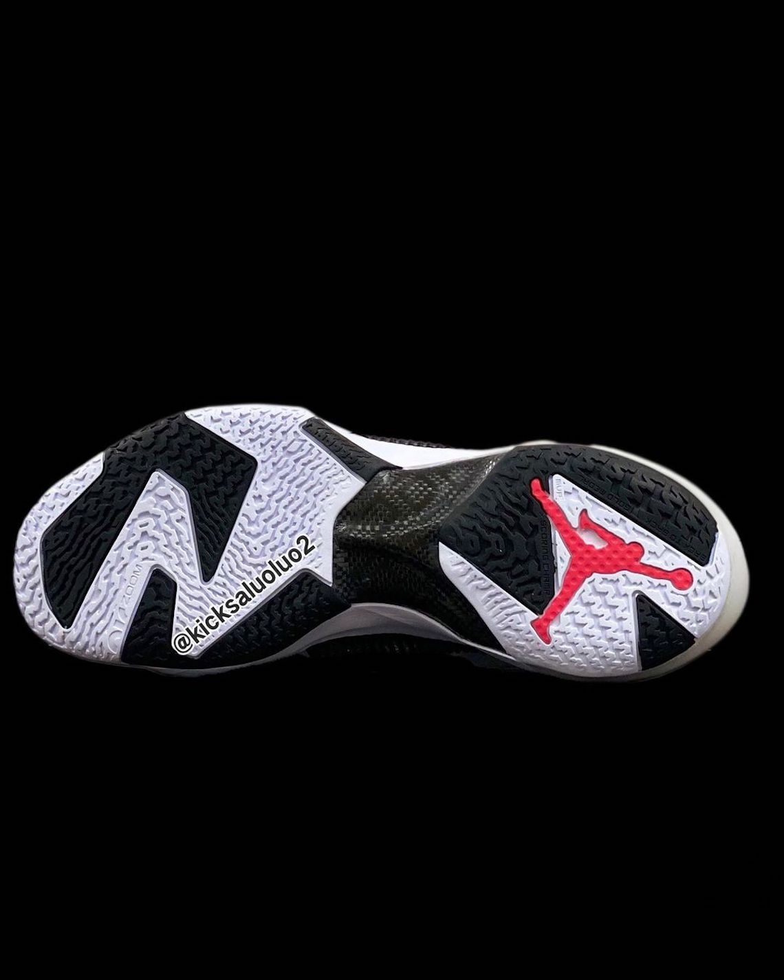 Air Jordan 37 Low ra mắt với các màu sắc cổ điển của Chicago Bulls - 6