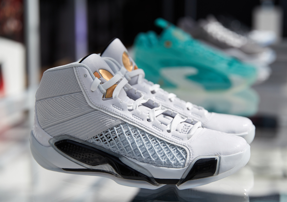 Air Jordan 38 FIBA: Sự hâm mộ toàn cầu cho bóng rổ và giải đấu Quai 54! - 2