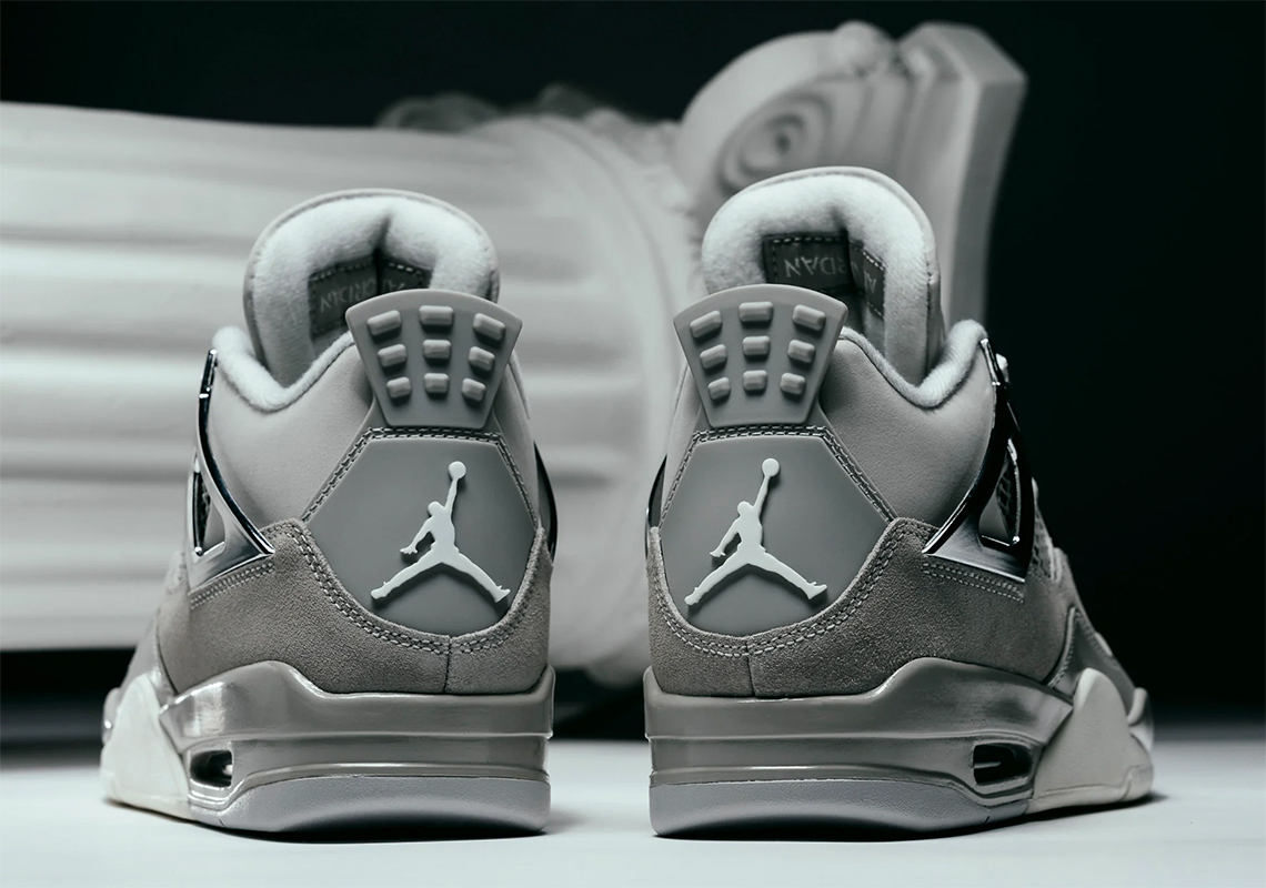 Air Jordan 4 'Frozen Moments': Phát Hành Các Kích Cỡ Độc Quyền Cho Nữ - 3