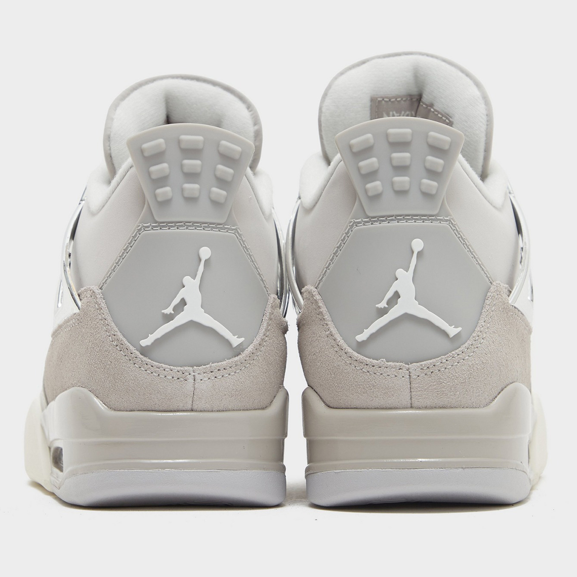 Air Jordan 4 Frozen Moments - Sự Kỷ Niệm Với Màu Sắc Thanh Lịch và Thiết Kế Tinh Tế - 4