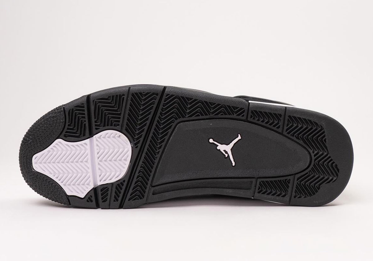 Air Jordan 4 'White Thunder': Bản Nâng Cấp Đầy Bất Ngờ! - 4