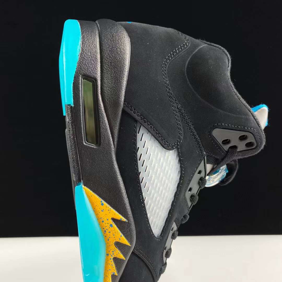 Air Jordan 5 Aqua tưởng nhớ những người chơi sớm nhất của Chris Paul - 9