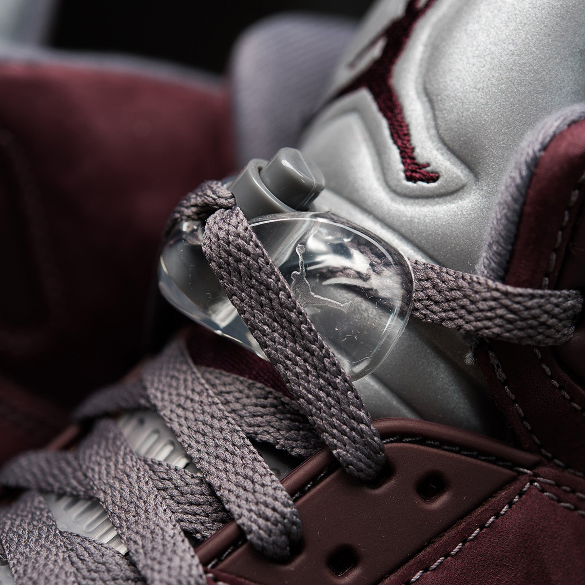 Air Jordan 5 'Burgundy' Quay Lại với Phiên Bản Retro 2023 - 5