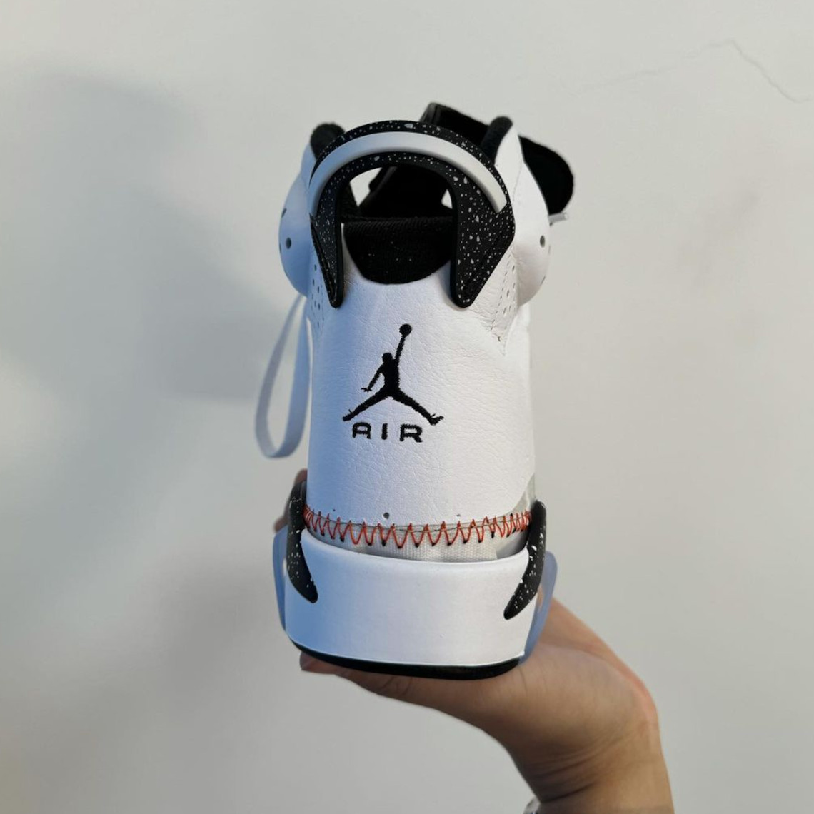 Air Jordan 6 Reverse Oreo: Sự Kết Hợp Độc Đáo - 5