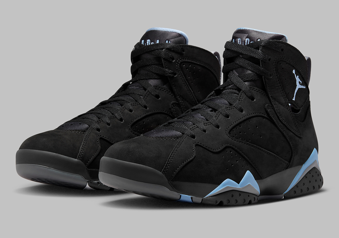 Air Jordan 7 'Chambray': Sự trở lại của biểu tượng thời trang sneaker - 1