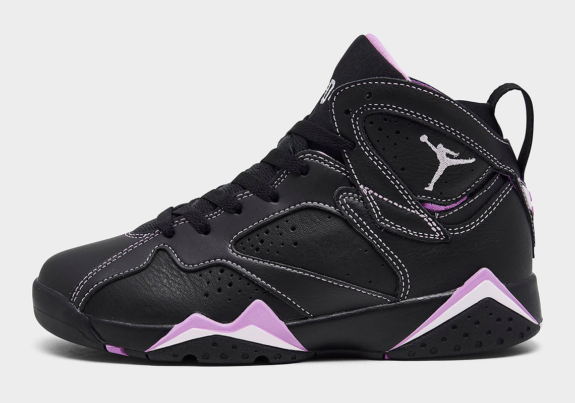 Air Jordan 7 có sự kết hợp của Rush Fuchsia và Barely Grape - 1