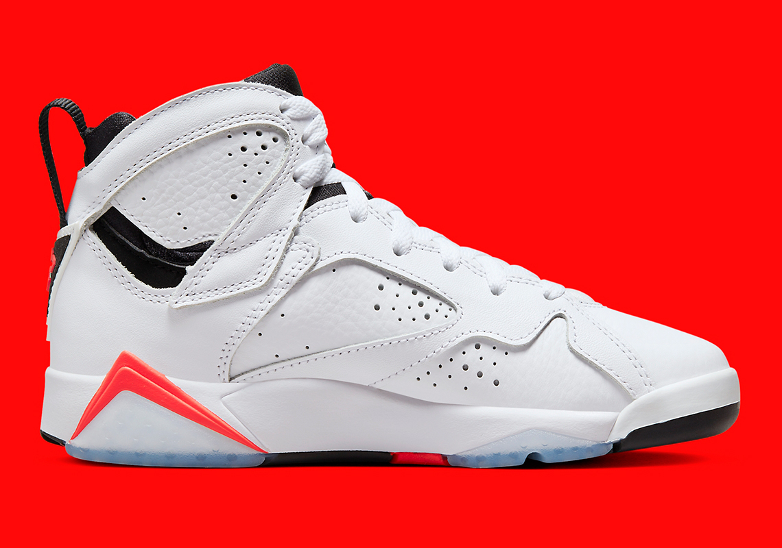 Air Jordan 7 White/Infrared: Thiết kế cổ điển, phong cách hiện đại - 3