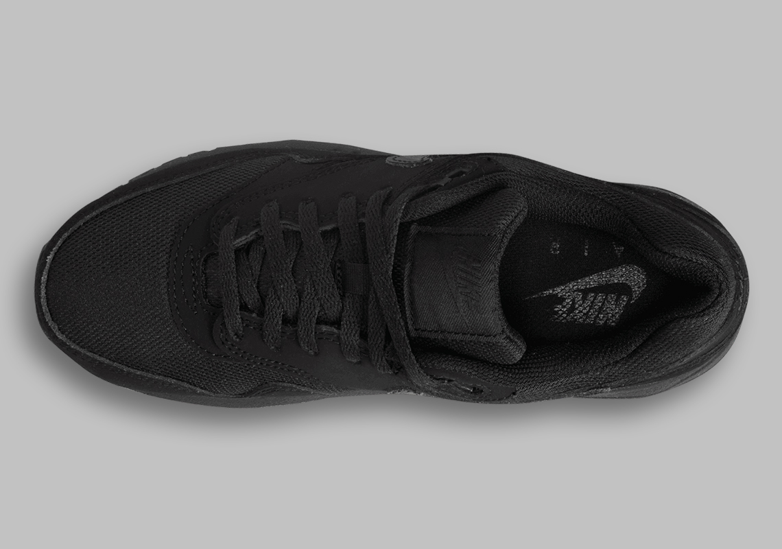 Air Max 1 của Nike nhận được một lớp trang điểm ba màu đen tàng hình - 3