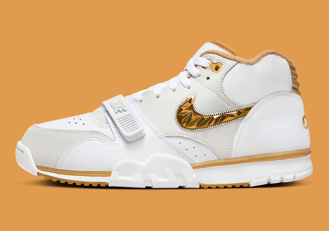 Air Trainer 1 Phiên Bản Đặc Biệt Cho College Football Playoffs 2023 - 3