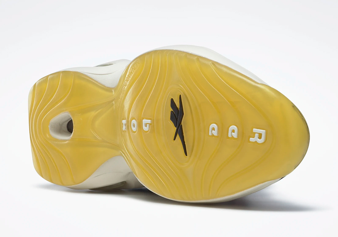 Allen Iverson và Dee Brown chạm trán trên giày Reebok Pump Question - 5