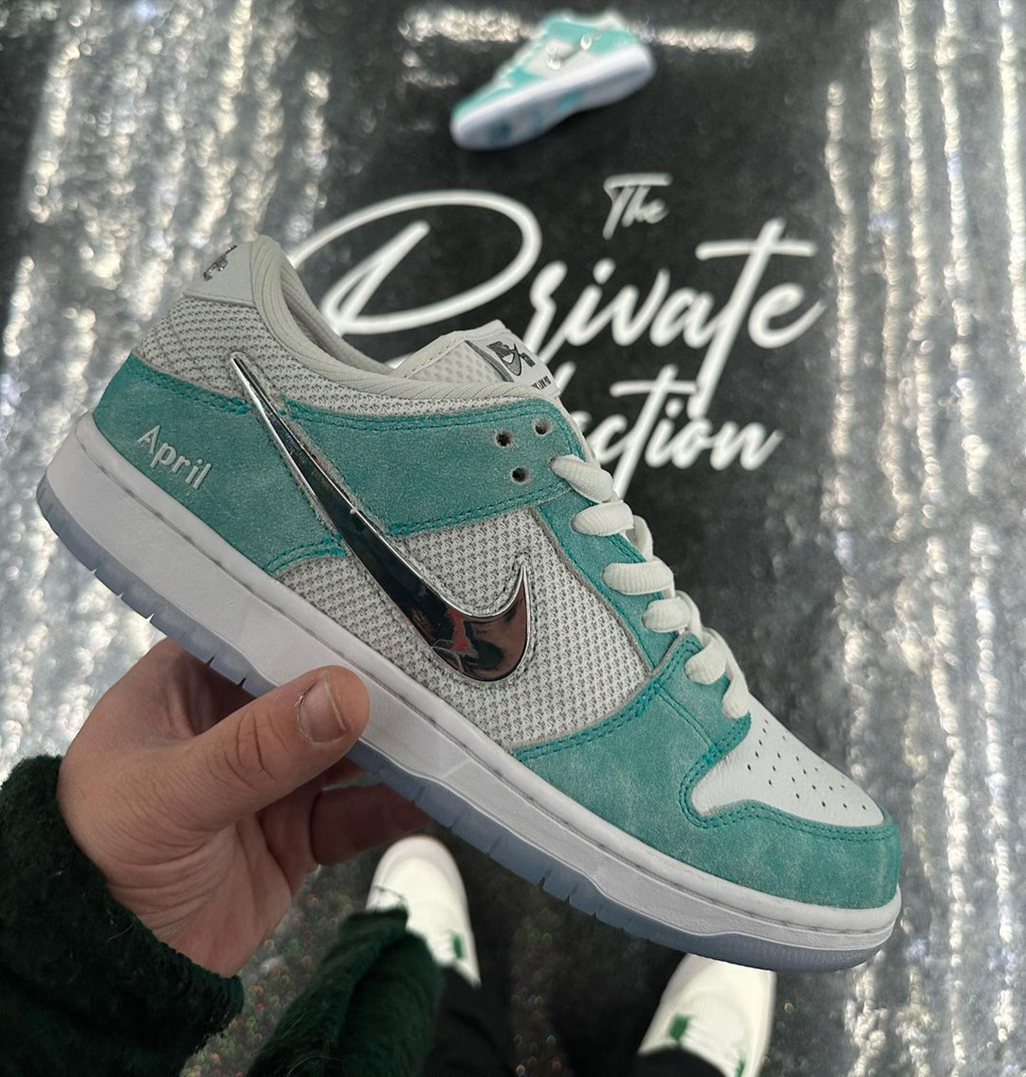 April Skateboards và Nike SB hợp tác phát hành phiên bản Dunk Low mới - 2