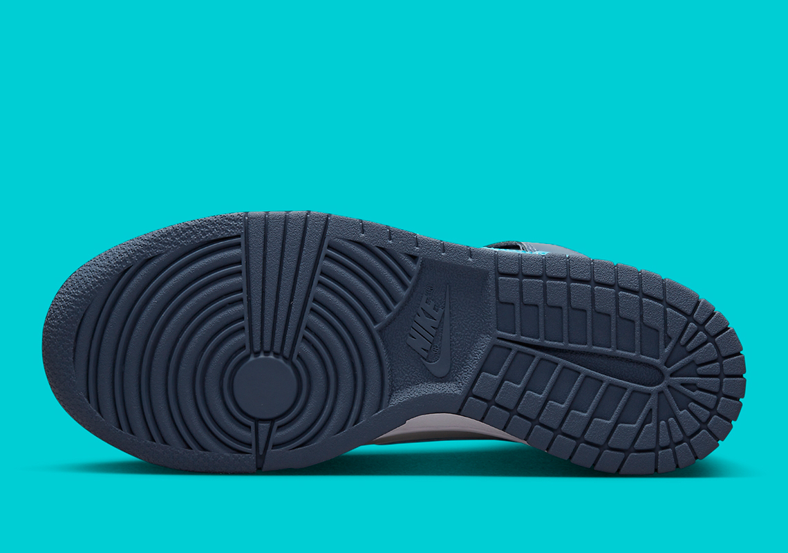 Aqua Blue Swooshes tạo điểm nhấn nổi bật cho mẫu giày sneaker Nike Dunk High - 5