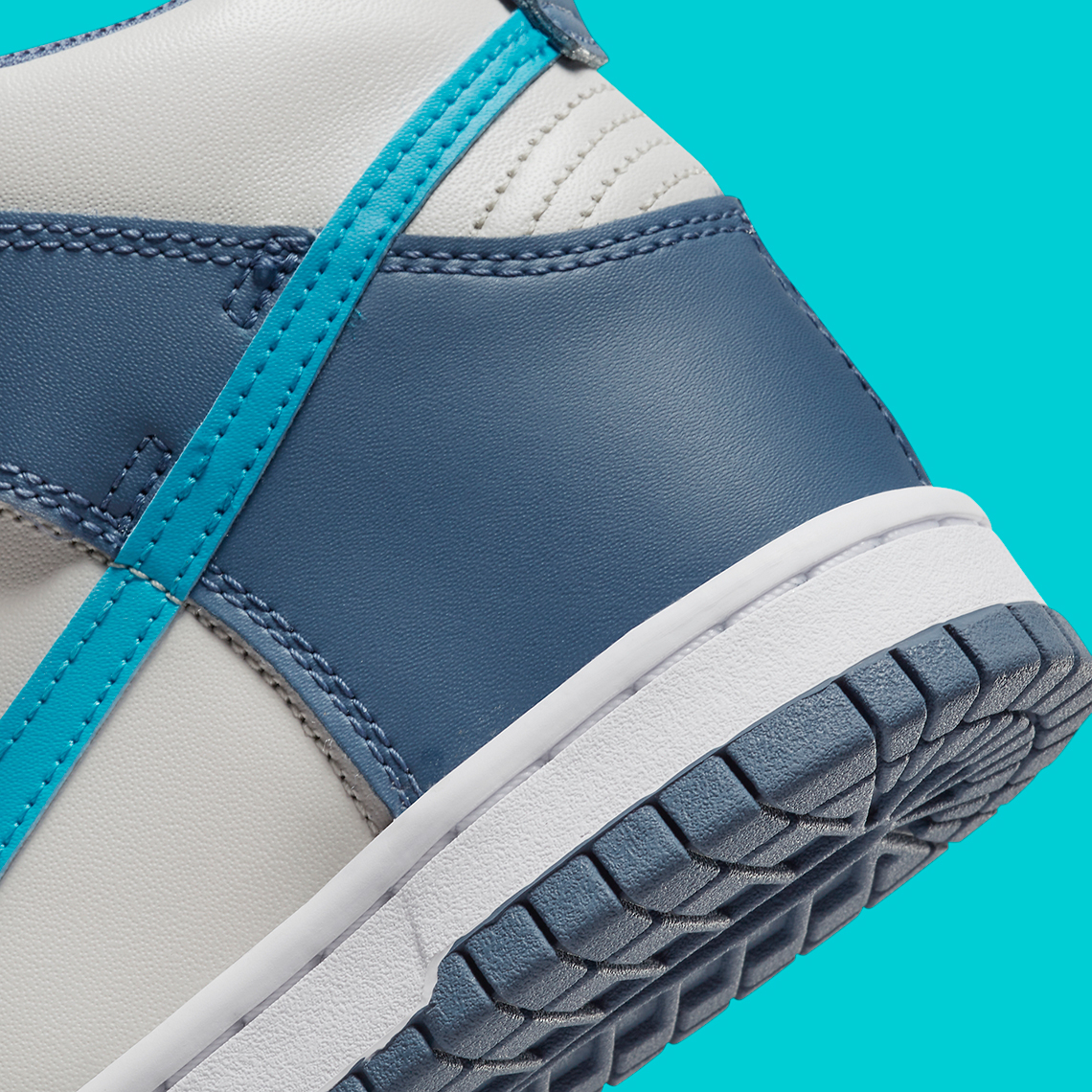 Aqua Blue Swooshes tạo điểm nhấn nổi bật cho mẫu giày sneaker Nike Dunk High - 7