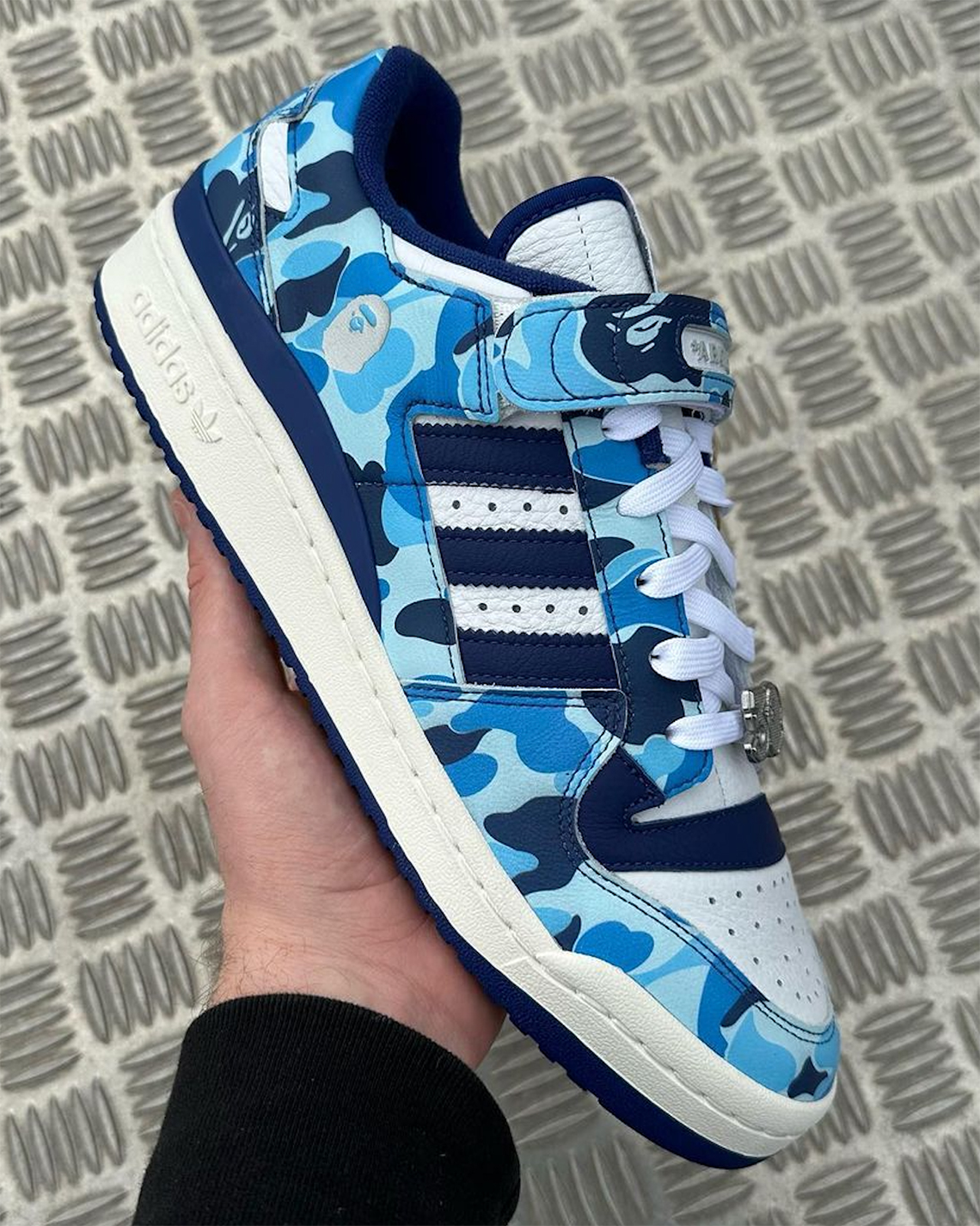 BAPE và adidas ra mắt mẫu giày Forum Low phiên bản giới hạn cho kỷ niệm 30 năm thành lập BAPE - 5