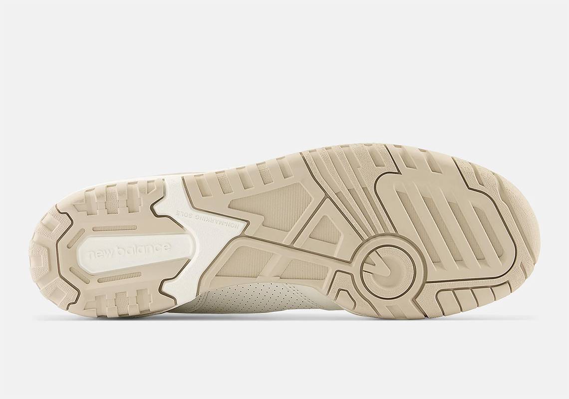 Bật mí về phiên bản mới của giày New Balance 550 - 5