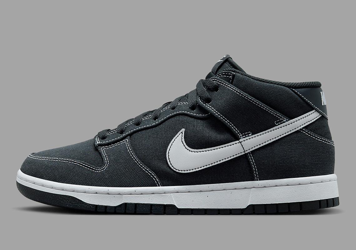 Black Canvas xây dựng Nike Dunk Mid tiếp theo - 1