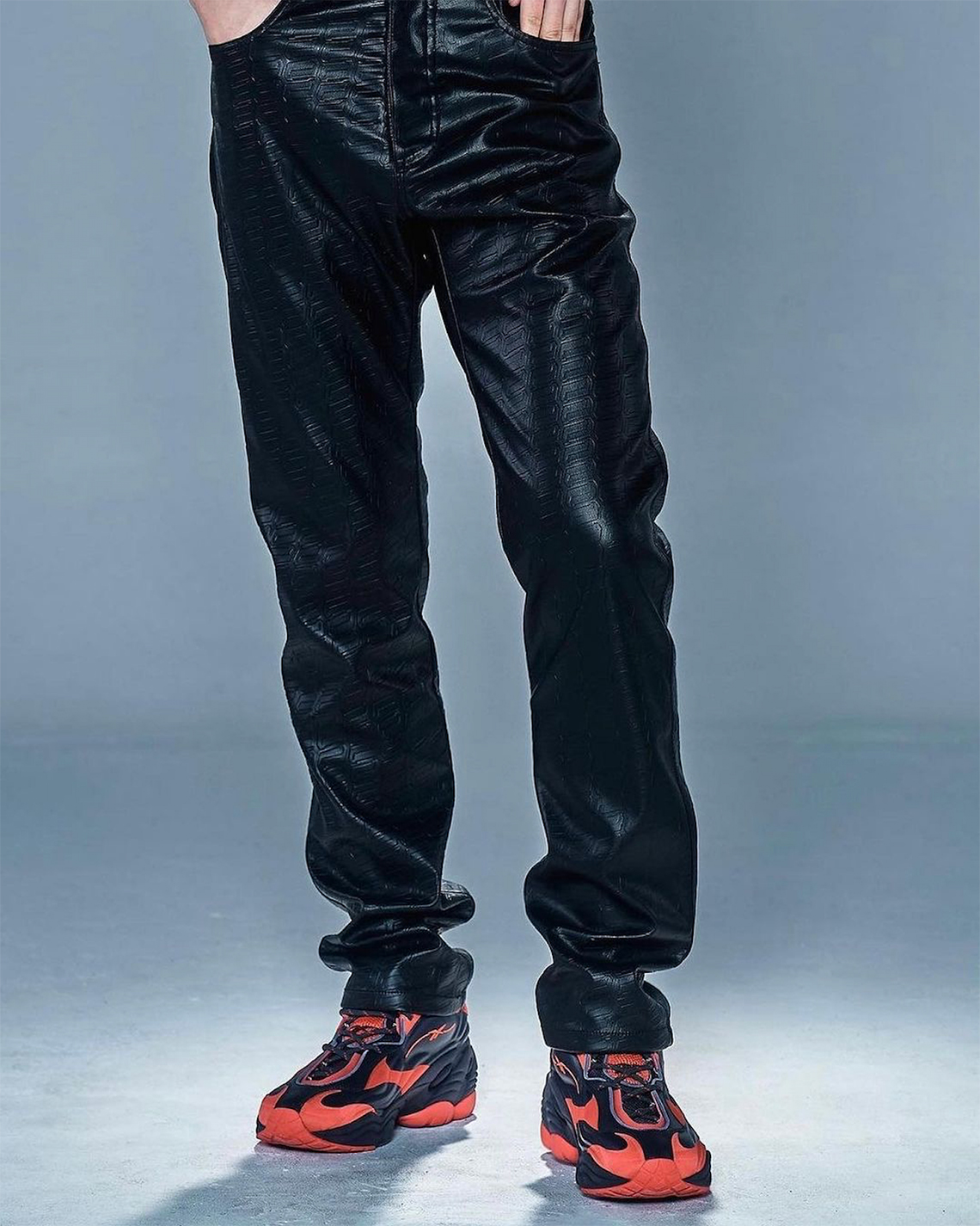 Bộ ảnh hợp tác Reebok DMX Run 6 Modern giữa buổi trình diễn thời trang FW23 - 8