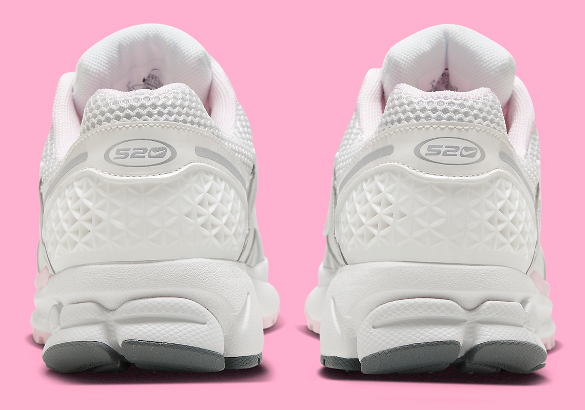 Bộ sưu tập 520 mới, Nike Zoom Vomero 5 tông màu hồng nổi bật - 4