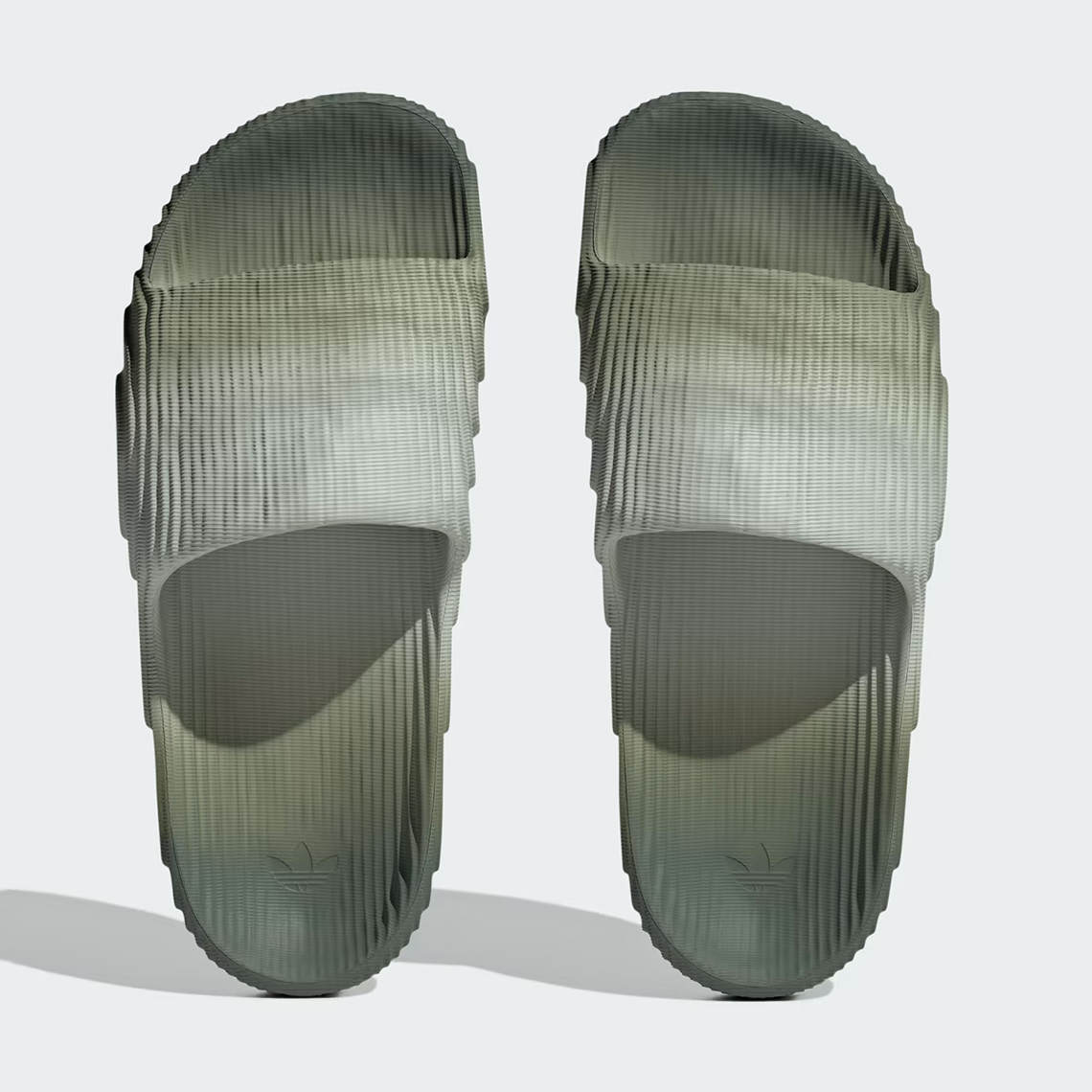 Bộ Sưu Tập adidas Adilette 22 'Gradient Fade': Sự Kết Hợp Sáng Tạo Mới Cho Thời Trang Mùa Thu - 6