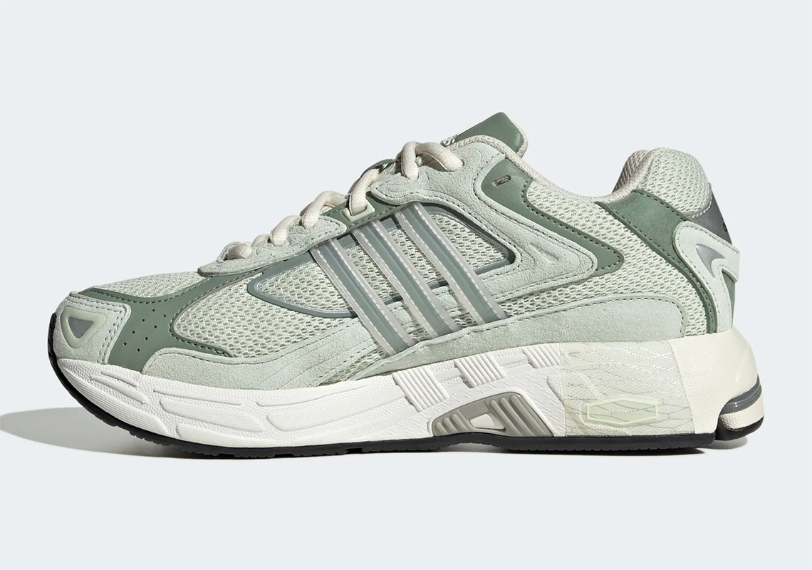 Bộ sưu tập adidas Response CL dành cho phụ nữ với gam màu xanh pastel đồng điệu. - 3