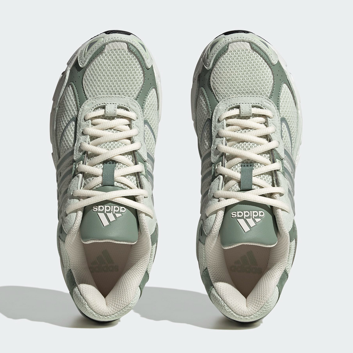 Bộ sưu tập adidas Response CL dành cho phụ nữ với gam màu xanh pastel đồng điệu. - 5