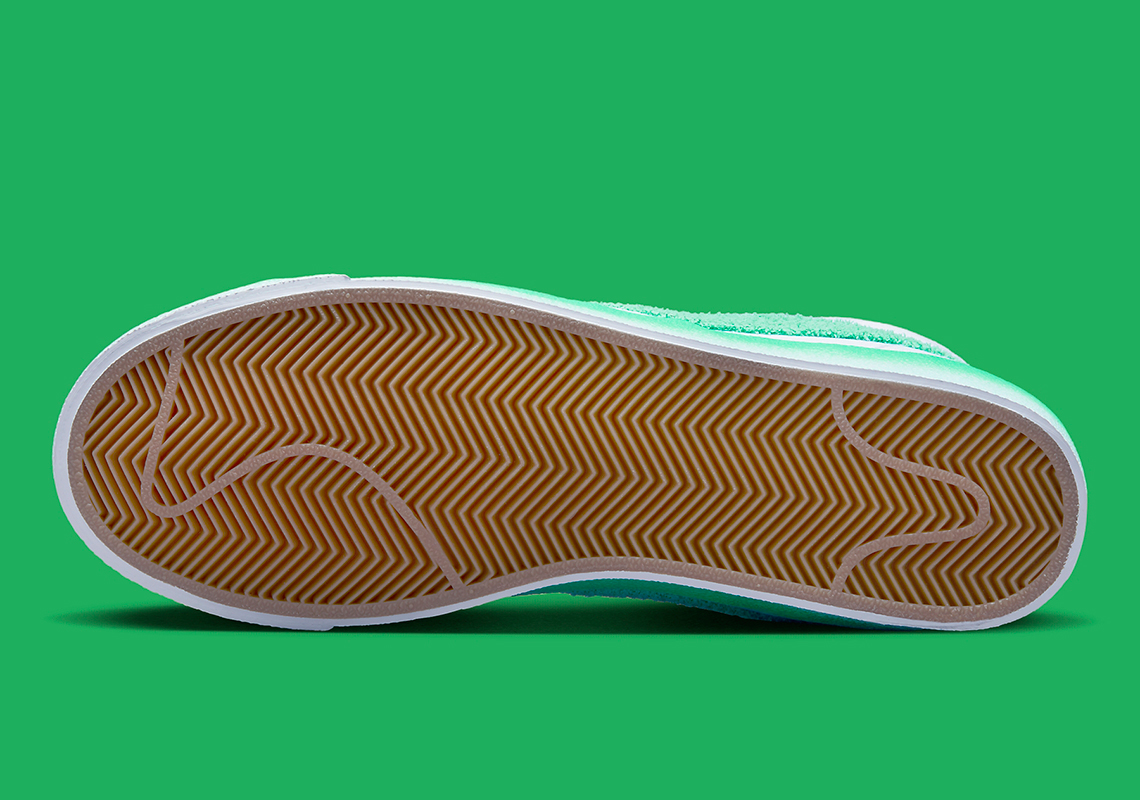 Bộ sưu tập Airbrush của Nike Blazer Mid với màu trắng và xanh lá cây - 6