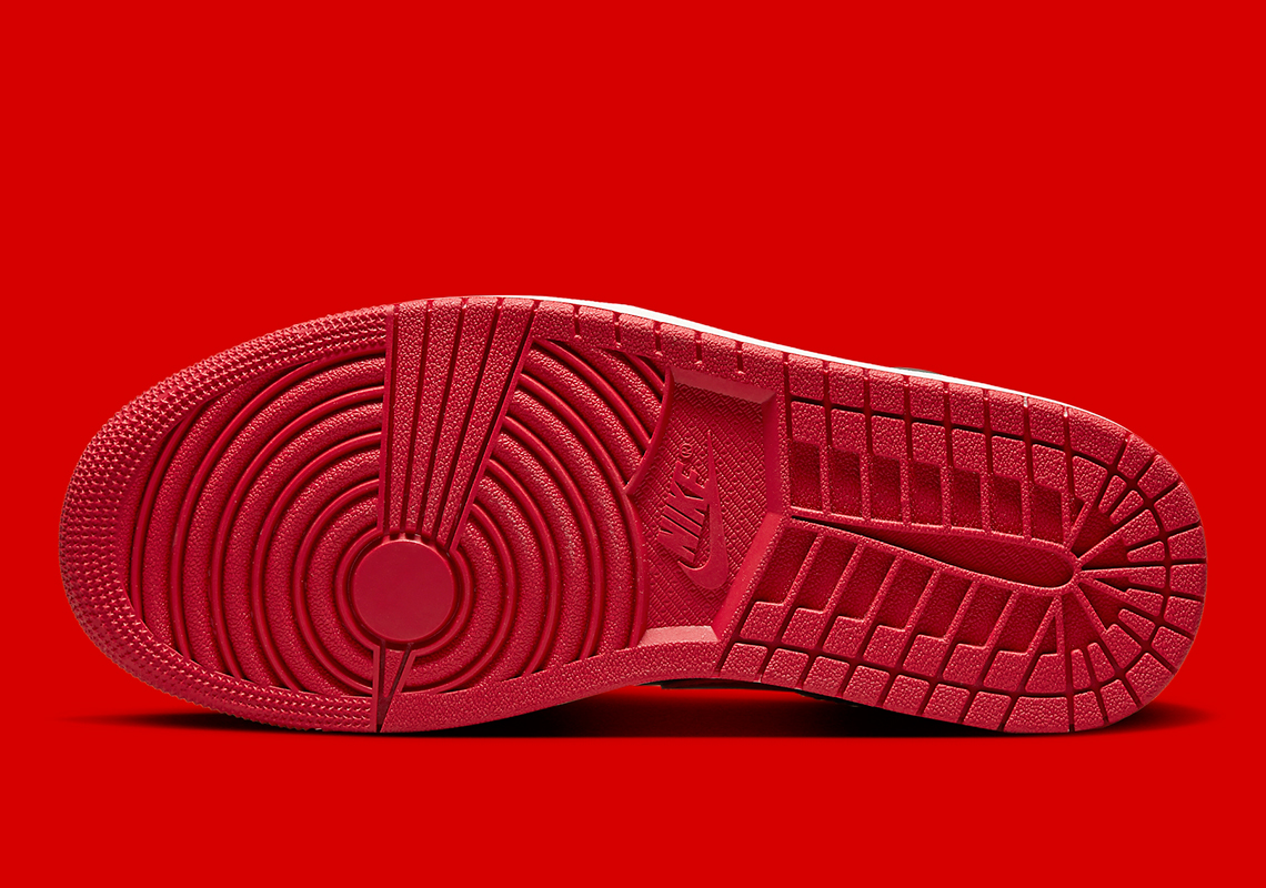 Bộ sưu tập Bred và Sail cho Air Jordan 1 Low dành riêng cho nữ - 5