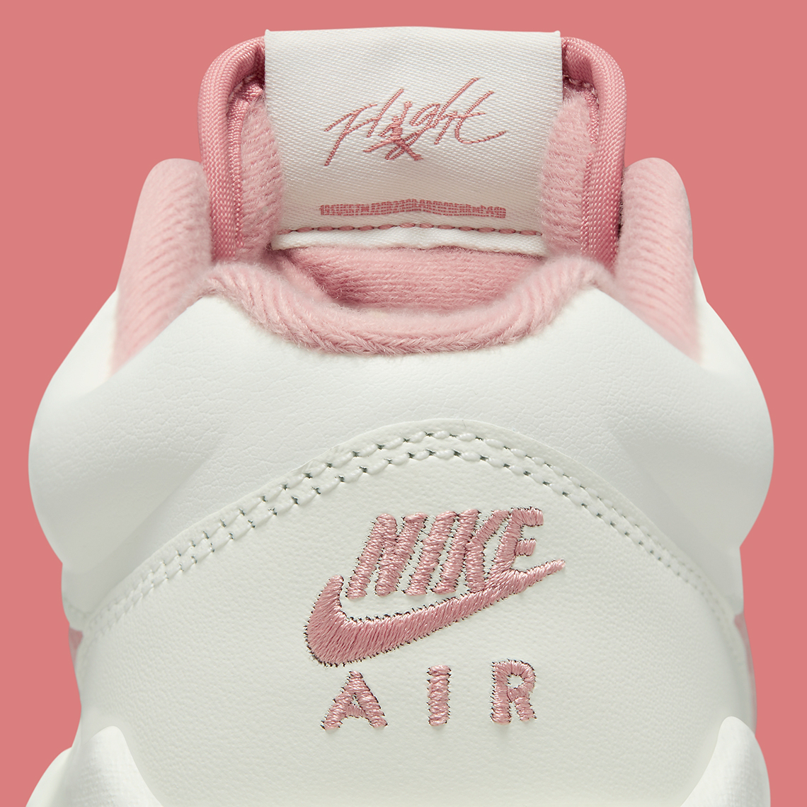 Bộ sưu tập độc quyền dành cho phái nữ của Jordan Brand: Màu hồng nhạt pha lê trên Air Jordan Stadium 90 - 7