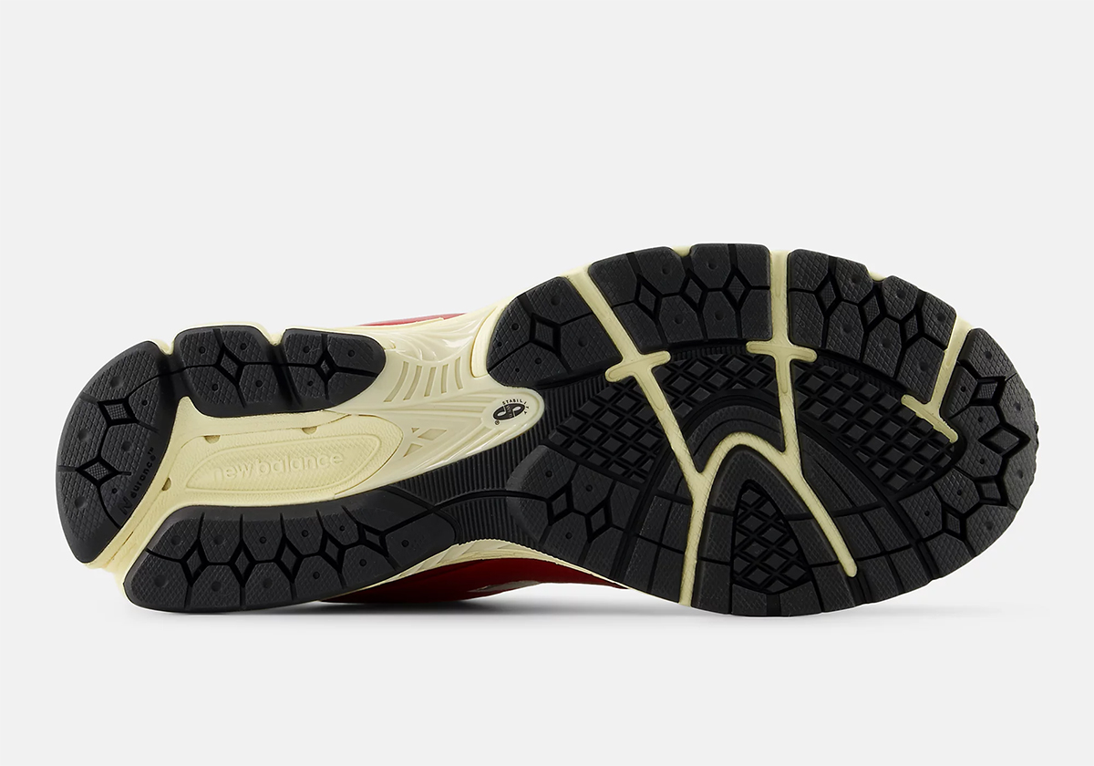 Bộ Sưu Tập Giày New Balance 2002R 'Leather Pack': Sự Trở Lại Đầy Hấp Dẫn - 11