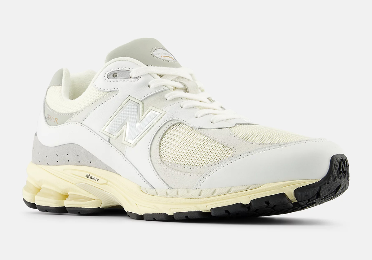 Bộ Sưu Tập Giày New Balance 2002R 'Leather Pack': Sự Trở Lại Đầy Hấp Dẫn - 12