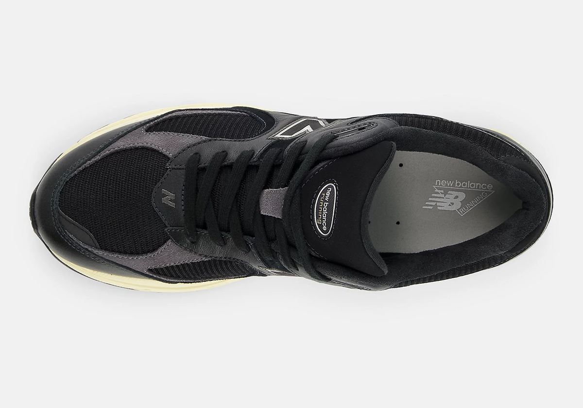 Bộ Sưu Tập Giày New Balance 2002R 'Leather Pack': Sự Trở Lại Đầy Hấp Dẫn - 5