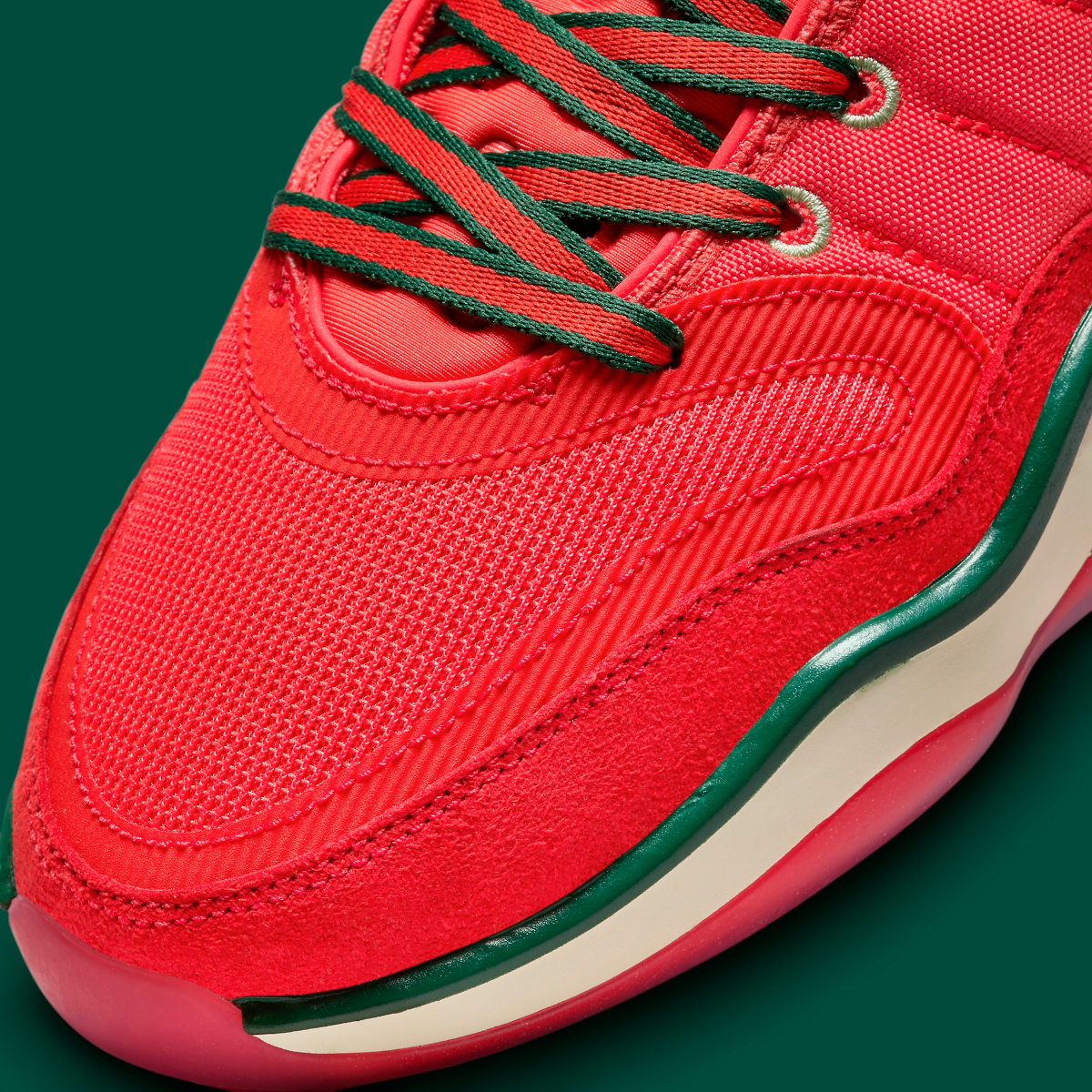 Bộ Sưu Tập Giày Nike Basketball Giáng Sinh 2023: Đẹp và Đa Dạng - 30