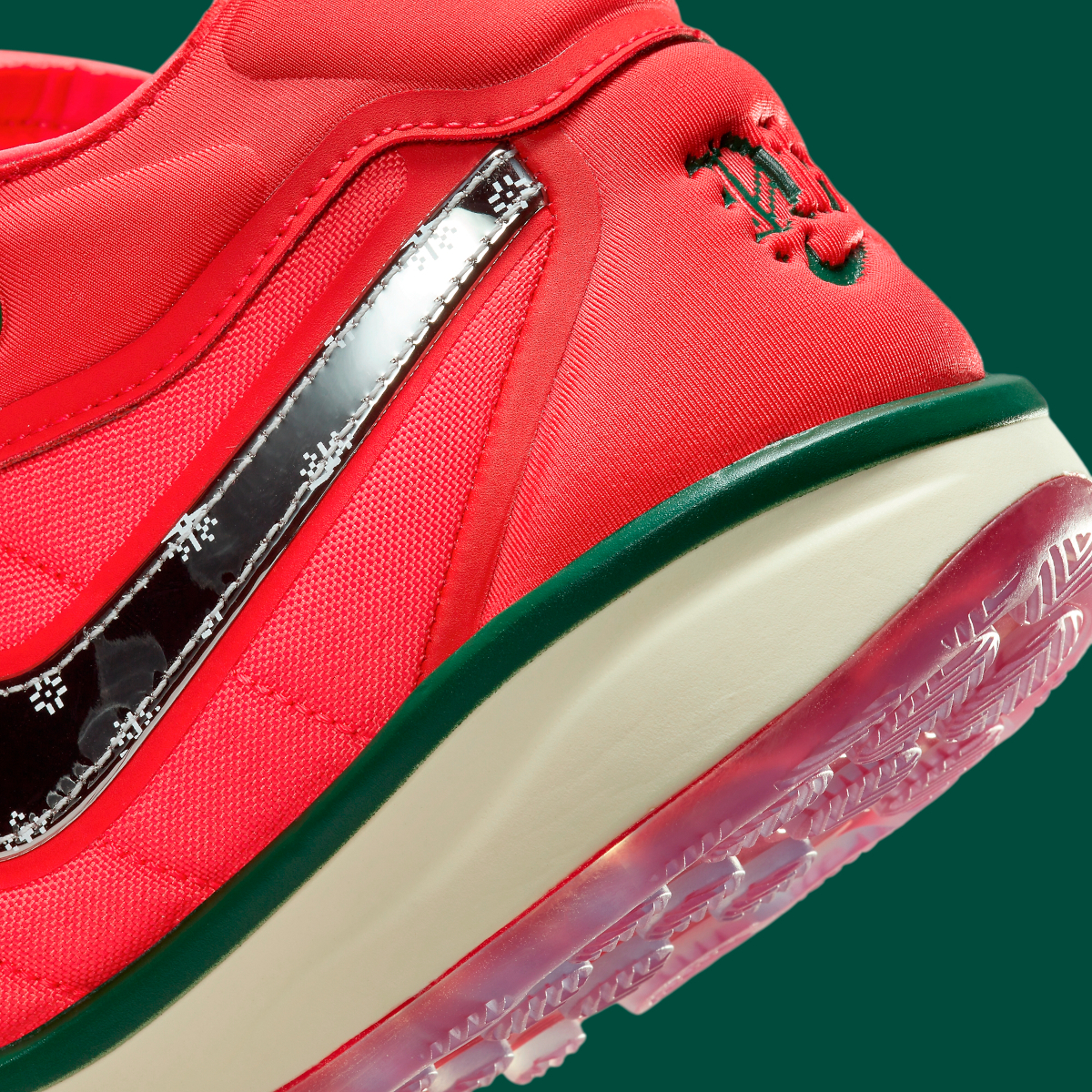 Bộ Sưu Tập Giày Nike Basketball Giáng Sinh 2023: Đẹp và Đa Dạng - 39