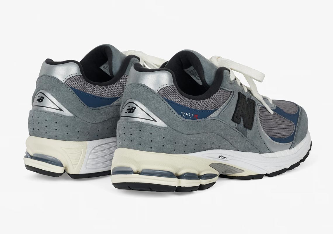 Bộ sưu tập JJJJound x New Balance 2002R: Sự Kết Hợp Độc Đáo - 12