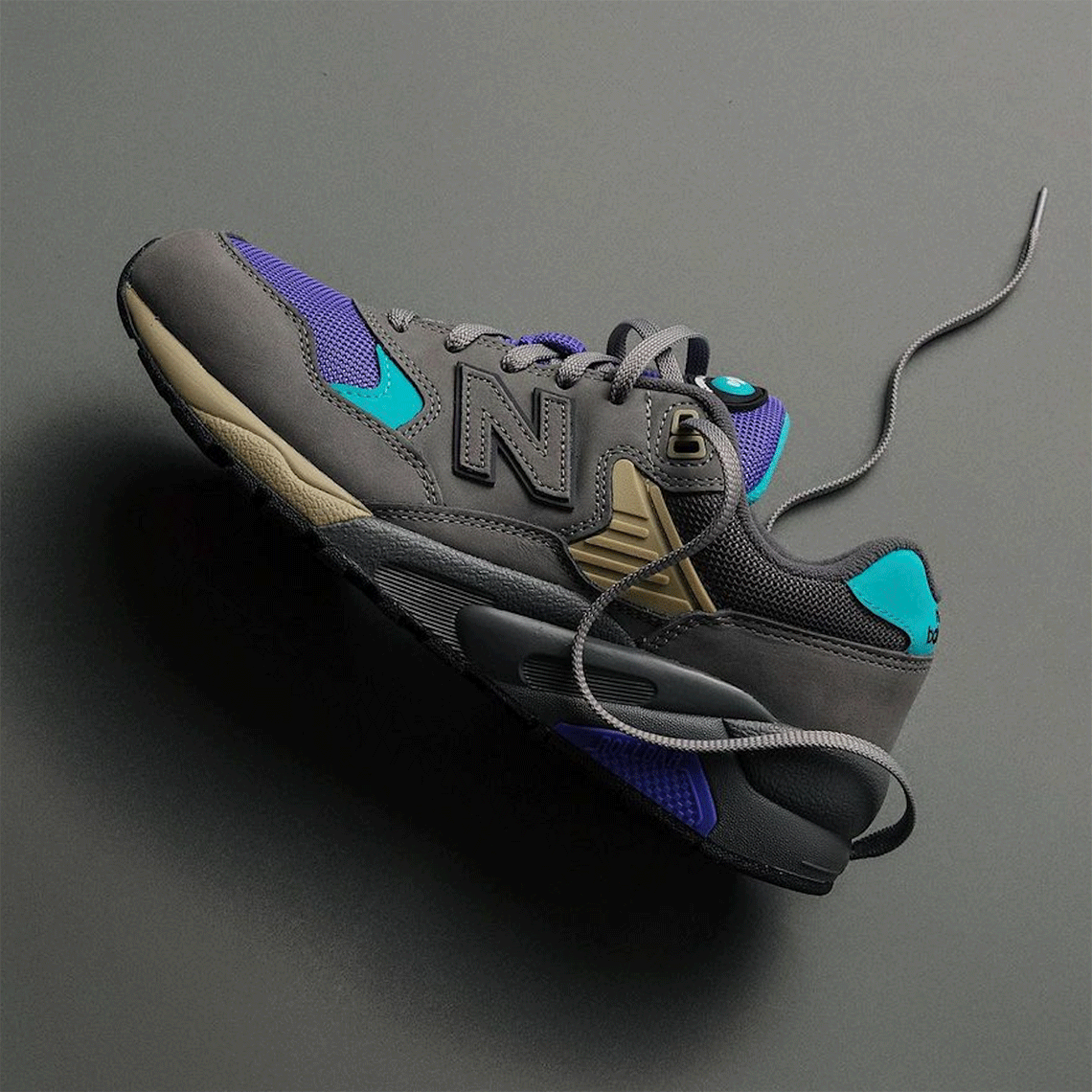 Bộ sưu tập New Balance 580: Phong cách retro mới lạ - Sắp ra mắt trên newbalance.com! - 2