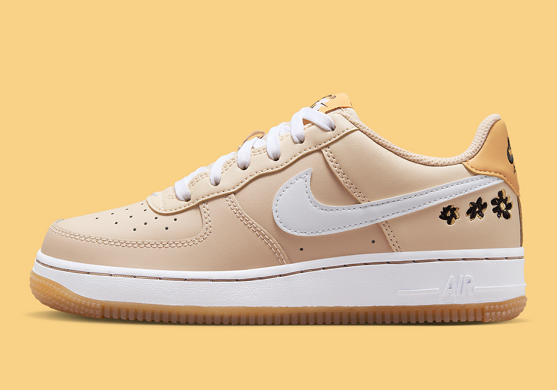 Bộ Sưu Tập Nike Air Force 1 Low 'Yellow/Gum' Phiên Bản Grade School Trong Tông Màu Hoa Cúc - 9