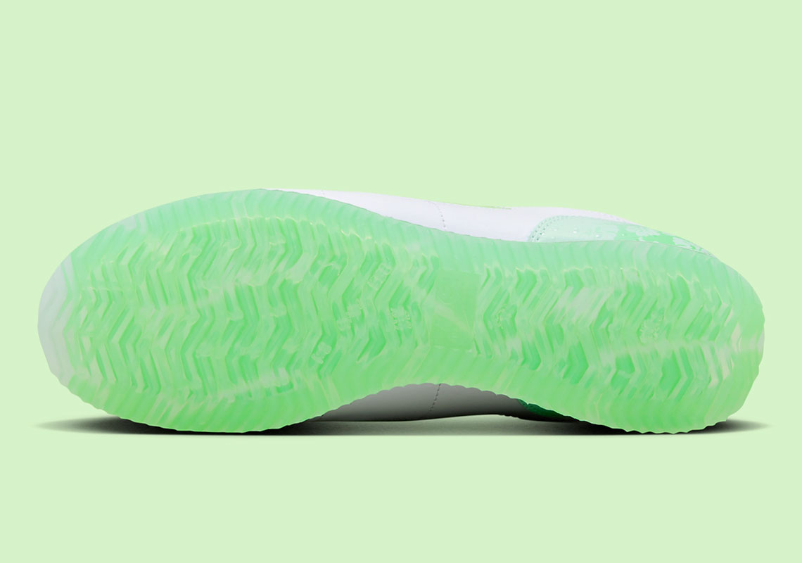 Bộ Sưu Tập Nike Doernbecher Freestyle XIX: Sự Hòa Quyện Nghệ Thuật và Tình Người - 183