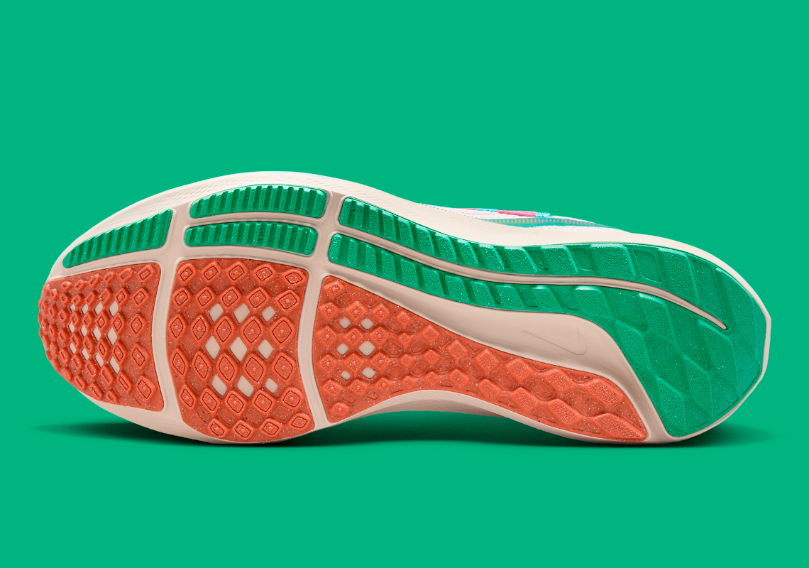 Bộ Sưu Tập Nike Pegasus 40 'Familia' Cho Tháng Di Sản Hispano - 7