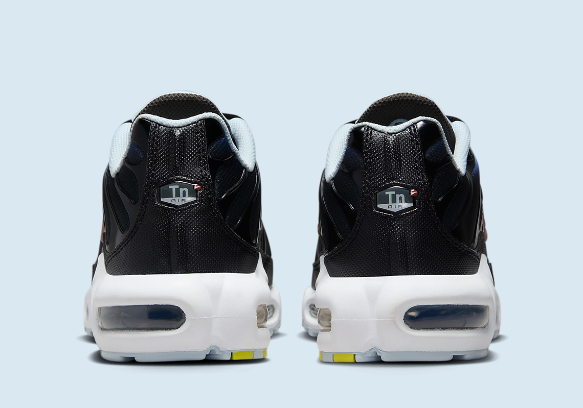 Bộ Sưu Tập Nike 'SWOOSH!' Pack: Sự Độc Đáo Trong Chi Tiết Insole - 5